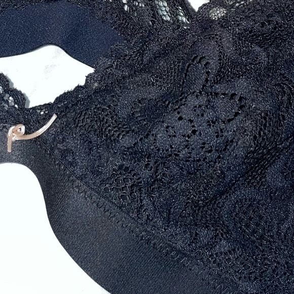 AERIE Medium Black Lace Bralette - Picture 2 of 2